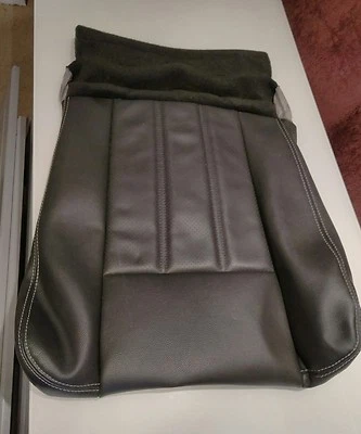 Funda Cojín Asiento Rr - Lthr 2009 Chrysler T&C y Gr Caravan P/N 1QW441DVAA Foto 1 de 3