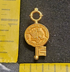 The Scholastic Awards Art & Writing Gold Tone Lapel Pin Button Badge - Picture 1 of 3