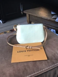 Authentic Louis Vuitton PEARLE Yellow Monogram Verdi’s Minna Street Crossbody - Picture 1 of 11