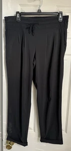 prAna Zion Damenhose schwarz elastischer Bund plissiert Stretch Rollbündchen Medium - Bild 1 von 5