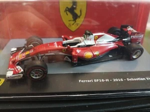 FERRARI SF 16 H 2016 SCONTO 25% DA 35 A 24,89 S. VETTEL 2016 1/43 TECA RIGIDA - Foto 1 di 2