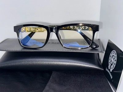 Gafas de sol cuadradas negras cromadas corazones con detalles dorados Foto 1 de 4