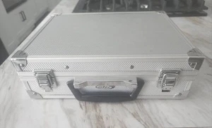 Intec Silver Metal Case With Handle - Picture 1 of 9