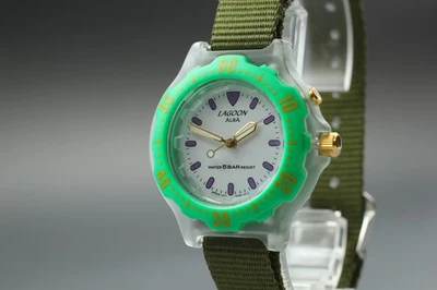 Reloj Hombre Vintage 1995 Seiko Alba: Bisel Verde, Como Nuevo con Etiqueta JAPÓN Foto 1 de 4