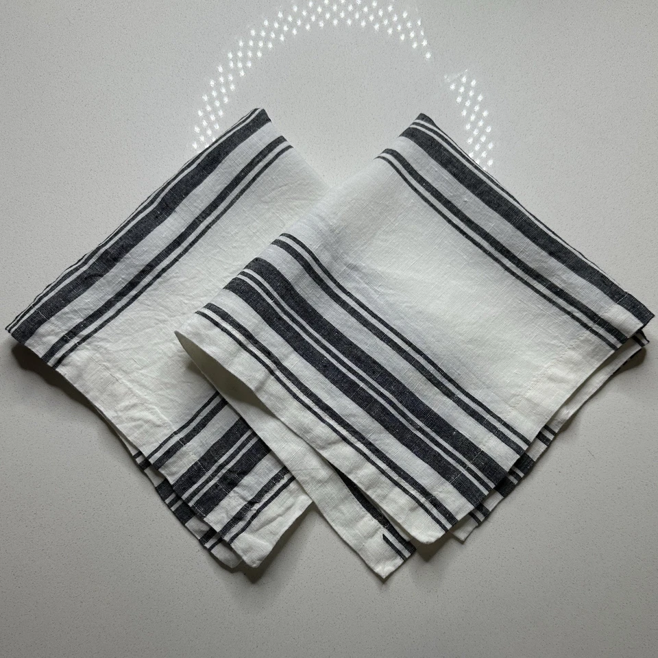 2 Guardanapos Quadrados de Linho Listrado Cinza Carvão Branco WILLIAMS SONOMA 19" - Imagem 1 de 4