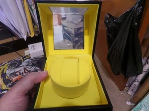 NEW Invicta 1-Slot Automatic Watch Winder Black & Yellow With AC Wall Charger - Picture 1 of 3