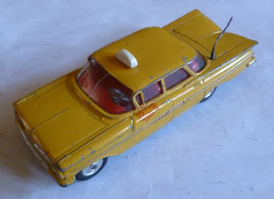 Corgi Toys Chevrolet Impala Taxi - Photo 1/4