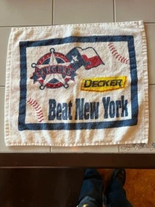 VINTAGE TEXAS RANGERS 15X15" Decker rally towel "BEAT NEW YORK" - Picture 1 of 5