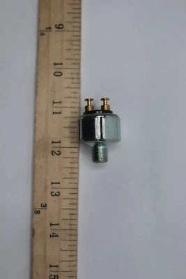 Cole Hersee 停灯开关银色 CHS-8638-JN  — 第 1/3 张图片