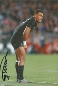 NEW ZEALAND & BORDEAUX RUGBY UNION: SETA TAMANIVALU SIGNED 6x4 ACTION PHOTO+COA - Picture 1 of 1