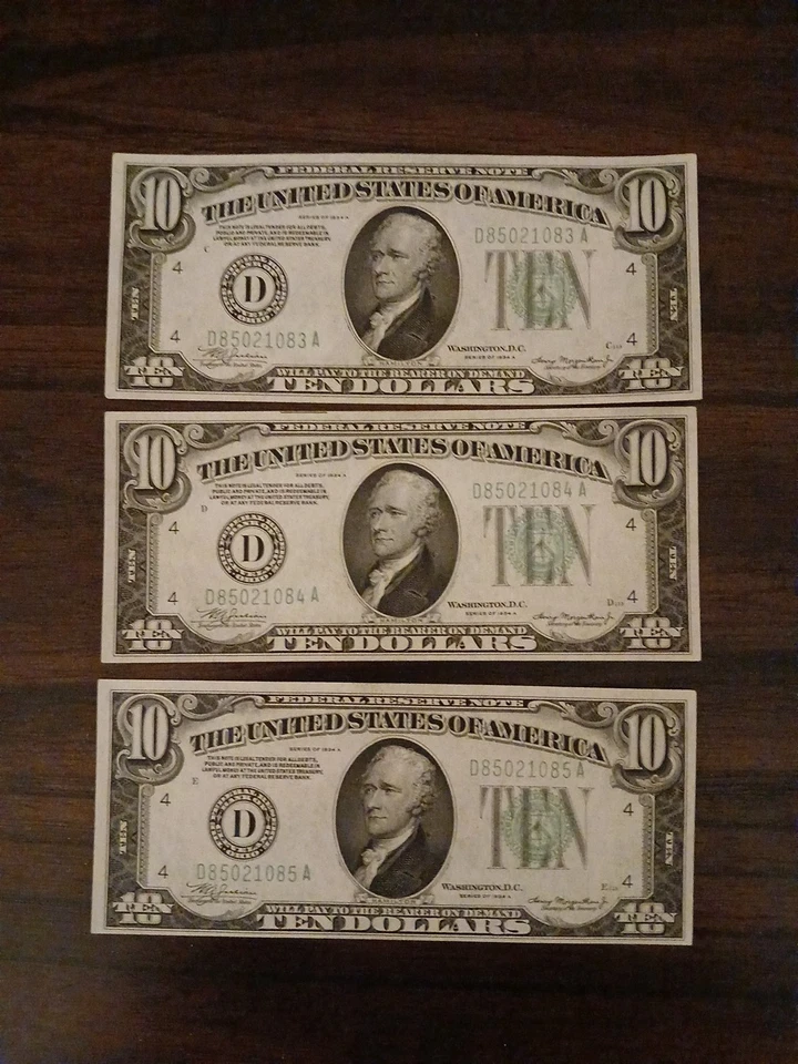 Three 1934 10 Dollar Bills D Green Seal In Sequence - Image 1 of 1