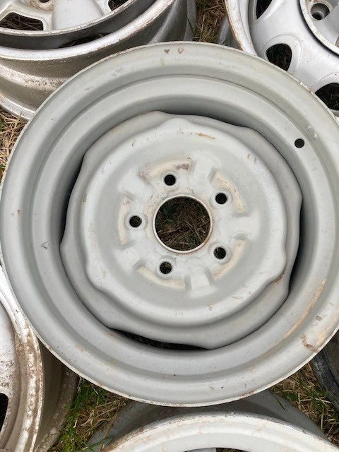 Rueda de acero Chevrolet Chevy 14x7 código XT corvette camaro 1970 1969 NOVA 1968 SS Foto 1 de 2