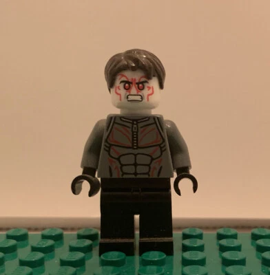 LEGO Minifigure Extremis Soldier sh071 Super Heroes - Image 1 of 4