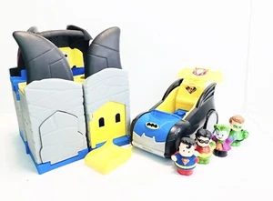 Little People Toddler DC Super Friends Batcave + 2-in-1 Batmobile - Picture 1 of 6