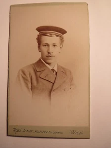 Wien - junger Student oder Schüler mit Mütze - CDV / Studentika - Bild 1 von 2