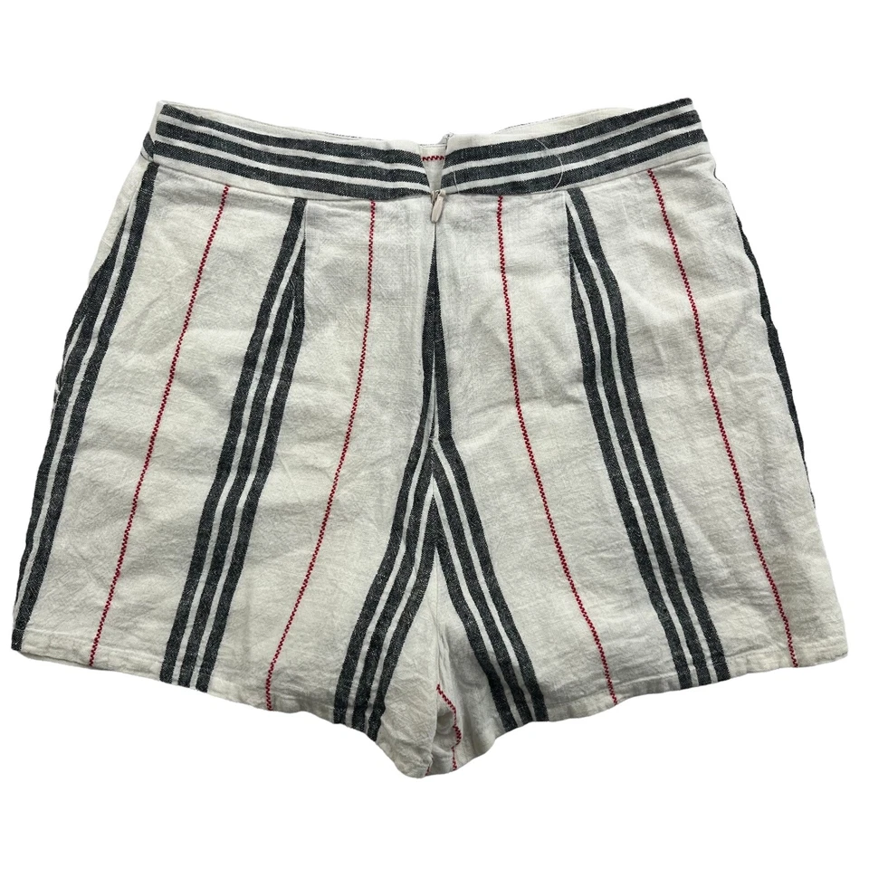Bermudas para mujer Bcbgeneration blancas negras a rayas cintura alta talla 6 Foto 1 de 4