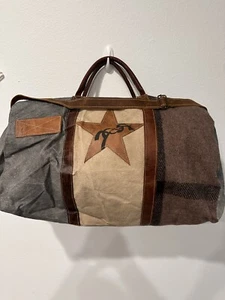 THE BARREL SHACK DUFFEL BAG WEEKENDER TRAVEL BAG “THE DIXON" NWT PRICED $325 - Picture 1 of 15
