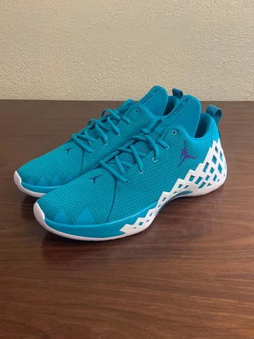 2019 Jumpman Diamond Low Promo Tagged Basketball Shoes Teal/Orchid Size 16 Cover