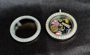 Origami Owl Locket Pendant (Clear and Blue Crystal Faces)- Beach Charms (7) - Picture 1 of 5