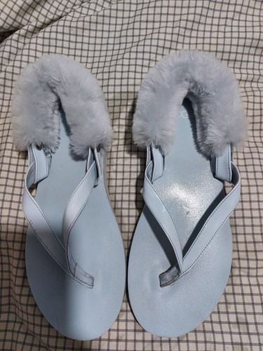 UGG sandali infradito donna blu cielo pelliccia taglia US 9