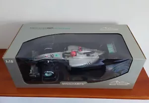 Michael Schumacher 2010 Mercedes W01 1/18 Minichamps *Rare/Mint* - Picture 1 of 12