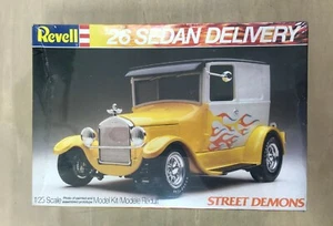 Sedán Revell escala 1/25 Street Demons '26 entrega - Imagen 1 de 4