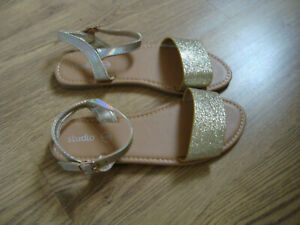 2 Part Flat Open Toe Sandal in Gold or Silver Sparkle Sizes 5 6 or 7