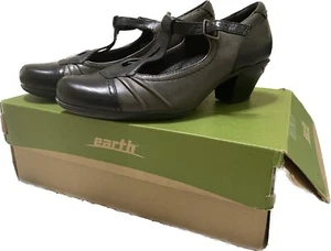 Earth WANDERLUST Heels Women Size 7 B Black Leather Kitten Heel Slip On Buckle - Picture 1 of 11