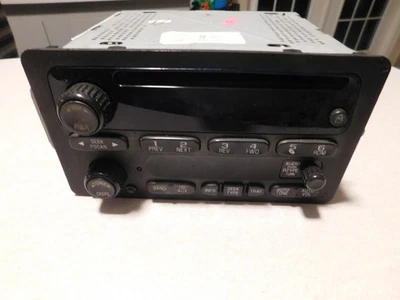 gm car radio- Delphi Delco 10335223 AM/FM Radio Stereo CD player  untested - Image 1 of 4