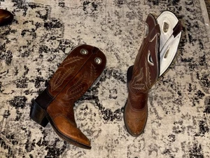 De Colección Tony Lama Botas Altas Buckaroo Para Hombre 10 D Cuero Marrón Costura Helecho 6891 - Imagen 1 de 21