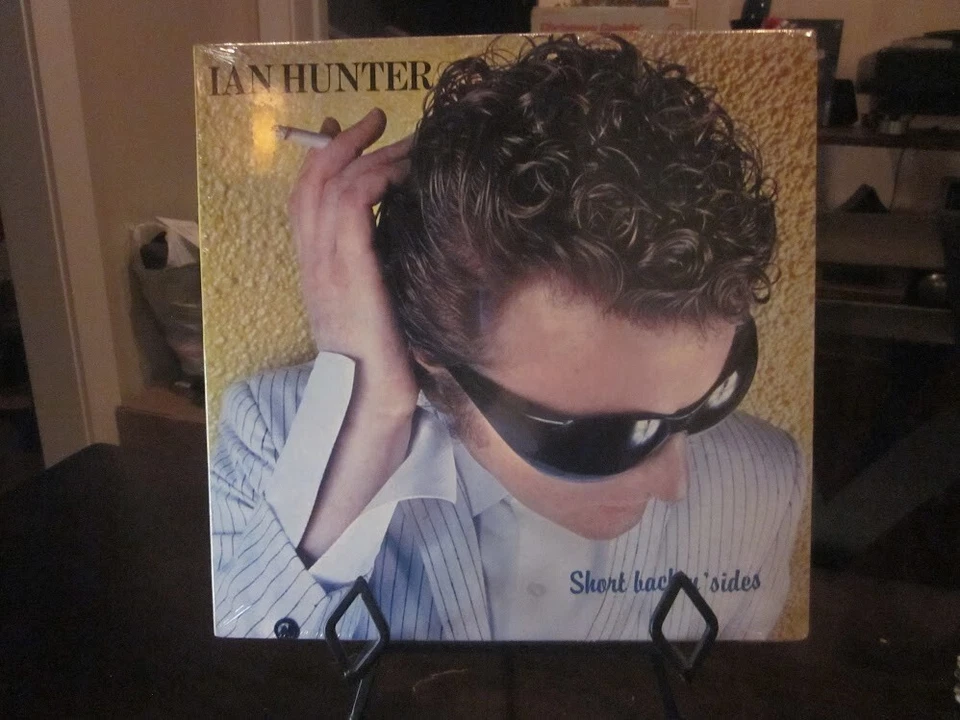 Short Back and Sides [LP] by Ian Hunter (Vinyl, EMI Music Distribution)