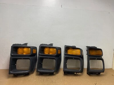 2008 - 2017 年福特 E150 E250 E350 Van 左侧车头灯边框装饰原始设备制造商 O1989 — 第 1/4 张图片