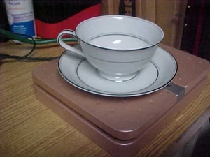 Noritake crest #5421 cup and saucer - Picture 1 of 5