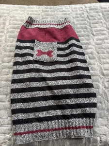Dog Sweater Size Medium AJ22 Pet Sweater Has Pocket - Picture 1 of 2