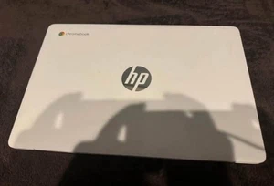 HP Chromebook 14 Laptop, Intel Celeron N4020, 4 GB RAM, 32 GB eMMC, 14in White - Picture 1 of 8