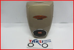 COPERCHIO SCUDO ANTERIORE SPORTELLO CARENA PER APRILIA SCARABEO 50 100 - Foto 1 di 3