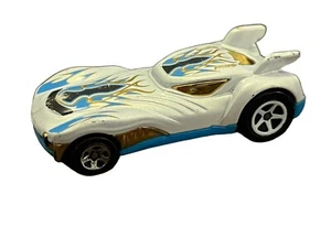 Hot Wheels 2010 White Howlin' Heat Made in Thailand R0949 - Picture 1 of 24