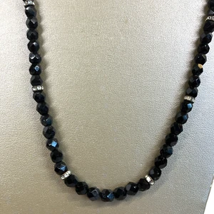 Jet Black & Rhinestone Beaded Necklace - Imagen 1 de 14