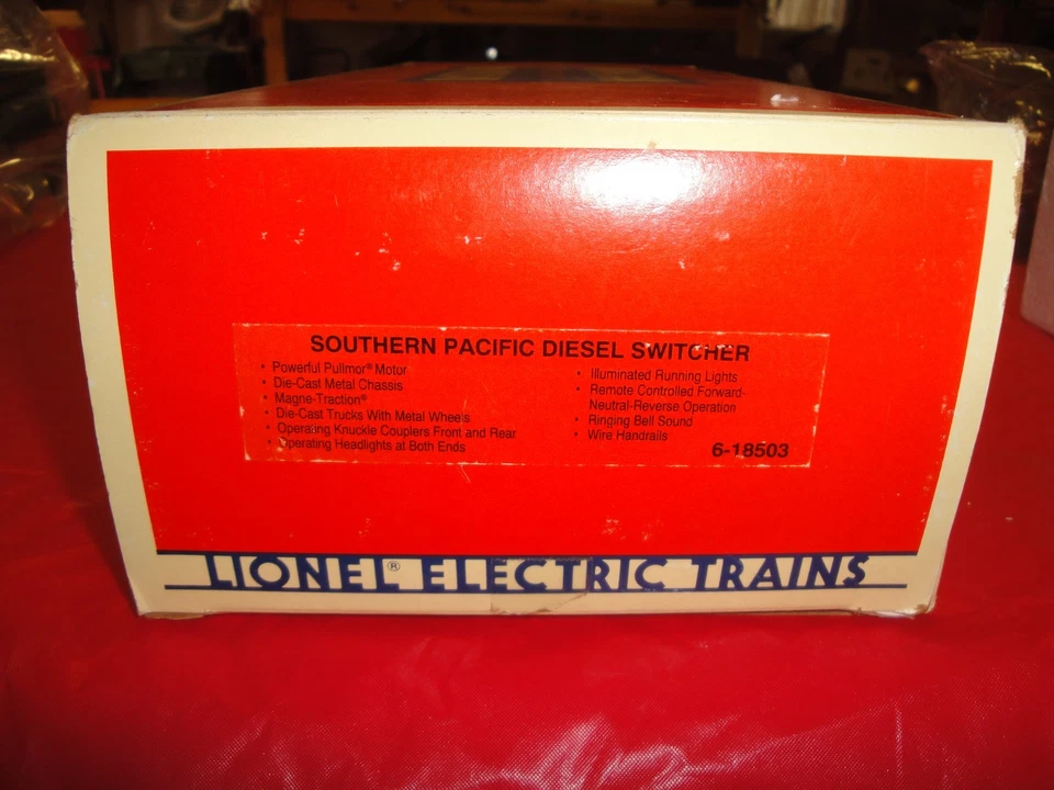 Lionel O Gauge 18503 Southern Pacific Diesel Switcher new runs - Image 1 of 4