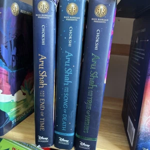Posten 3 Rick Riordan Bücher Aru Shah und das Ende der Zeit Roshani Chokshi Hc - Bild 1 von 5