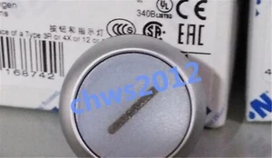 1 PCS EATON MOELLER Self resetting button head with light and logo M22-DL-W-X1 - Picture 1 of 4