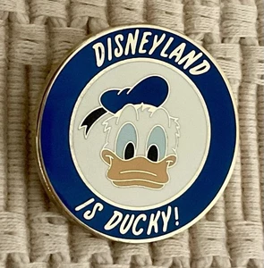 Disney Disneyland Just Ducky First Release Pin - Bild 1 von 2