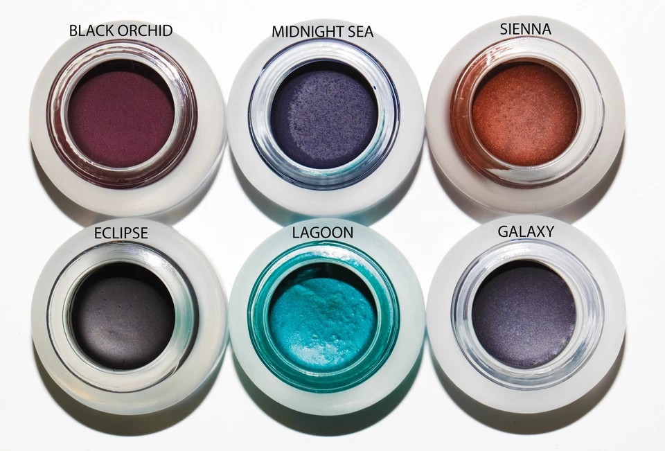 YOUNGBLOOD 0.1 oz of Mineral Cosmetics Incredible Wear Gel Liner 6 Color Choices - Image 1 of 4