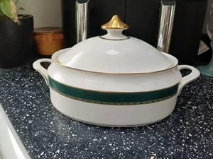 MARKS & AND SPENCER  PEMBERTON  LIDDED TUREEN - Picture 1 of 4