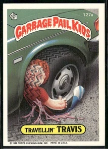 1986 Topps Garbage Pail Kids Series 4 #127a Travellin' Travis High Grade - Bild 1 von 2