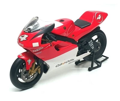 Minichamps 1/12 Scale 122 006304 - Yamaha YZR 500 Max Biaggi 2001 - Image 1 of 4