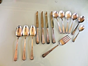 Rogers & Bro Set Of Silverplate 1928 Majestic Pattern Knifes Soup Spoons ForK - Picture 1 of 6
