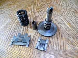 Chevrolet Cast Iron Powerglide low Brake band servo, Struts and Anchors - Picture 1 of 3