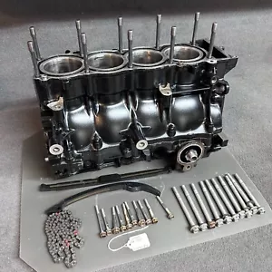 YAMAHA Waverunner FX 140 SR230 SX230 Crank Cases, Cylinders 60E-15100-00-8P - Picture 1 of 24