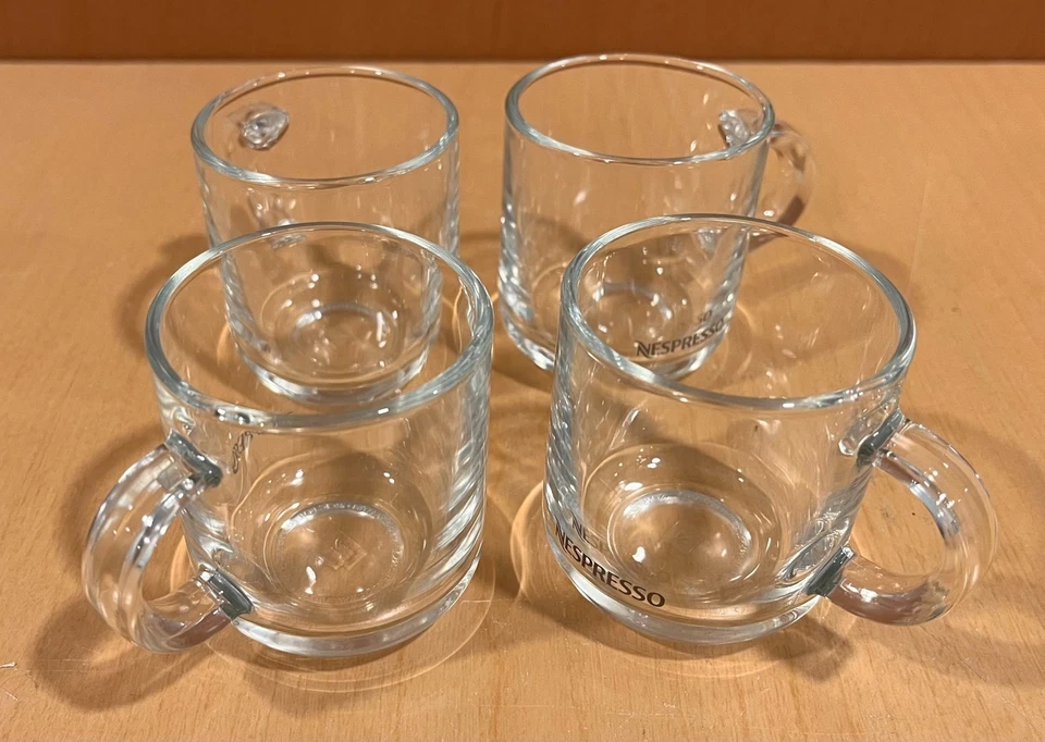 Набор из 4 прозрачных стеклянных чашек Nespresso Demitasse с ручками с фирменным кафе - Изображение 1 из 4
